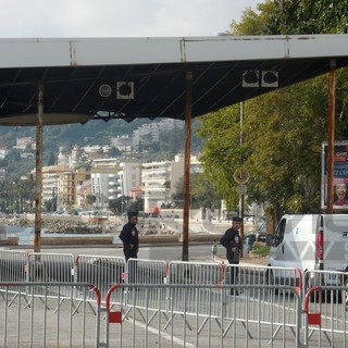 Ventimiglia: voglia di 'normalità' a San Ludovico e San Luigi, Parigi è lontana ma non è stata mai così vicina
