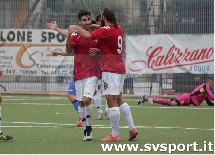 Calcio, Pietra Ligure. Il gol di Rovere regala ai biancazzurri il primo posto: "Vittoria preziosissima, ma ragioniamo una gara per volta"