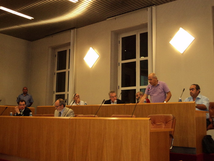 Caso Parcheggi a Ventimiglia: dopo sentenza Tar, opposizioni unite contro Scullino “Ennesimo sperpero di risorse pubbliche” Caso Parcheggi a Ventimiglia: dopo sentenza Tar, opposizioni unite contro Scullino “Ennesimo sperpero di risorse pubbliche”