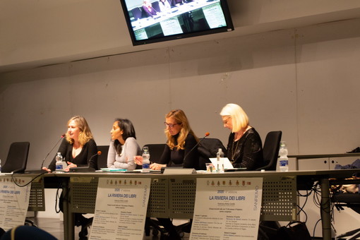 Sanremo: Cristina Dell'Acqua ospite della rassegna ‘Cervo in blu d'inchiostro' (foto Sanremo: Cristina Dell'Acqua ospite della rassegna ‘Cervo in blu d'inchiostro' (foto