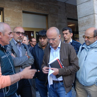 Elezioni ad Imperia: ieri il candidato Capacci in visita in via Trento