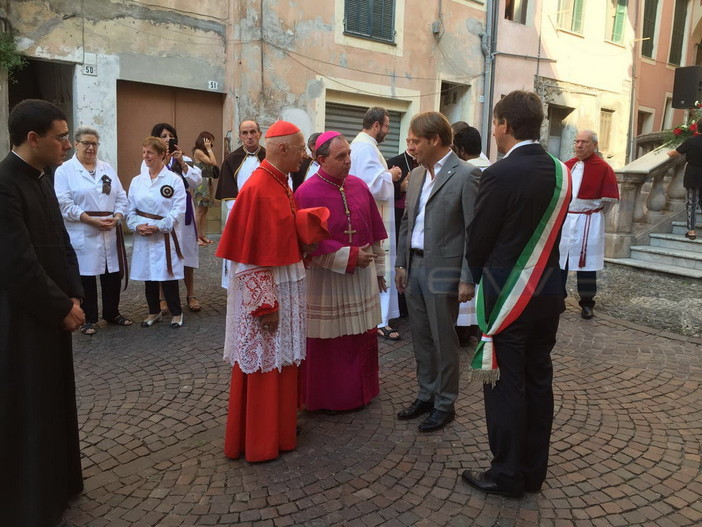 Camporosso: anche il Cardinal Bagnasco alla cerimonia per i 150 anni dalla morte del 'Padre Santo' (foto e video)