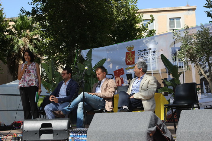 Ventimiglia: premiazione regionale della decima edizione degli Oscar Green 2016 Coldiretti ai giardini Reggio (Foto) Ventimiglia: premiazione regionale della decima edizione degli Oscar Green 2016 Coldiretti ai giardini Reggio (Foto)