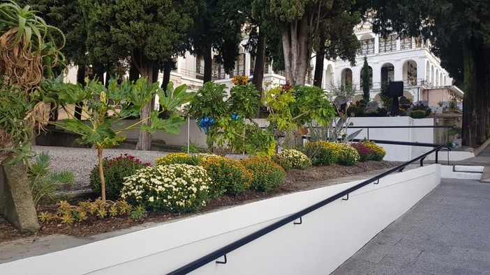 Ventimiglia: caso dell'illuminazione votiva nei cimiteri, dopo il Tar 'La Fiamma' fa ricorso al Consiglio di Stato