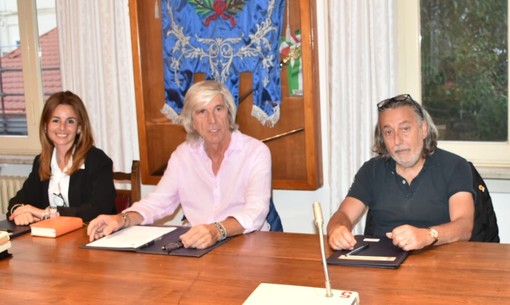 Ospedaletti, via libera a Bella Ciao per il 25 aprile. Goso: “Contento, ma deluso: serviva davvero tutto questo?” Ospedaletti, via libera a Bella Ciao per il 25 aprile. Goso: “Contento, ma deluso: serviva davvero tutto questo?”