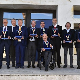 Imperia: il CONI ha conferito il Collare d'Oro al responsabile del settore pallanuoto della Rari Nantes Paolo Ragosa