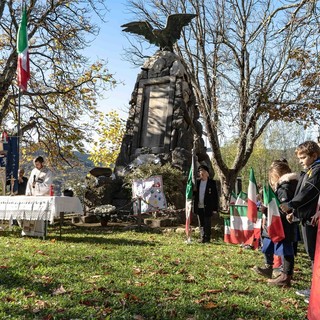 Triora festeggia il '4 Novembre' ed i 100 anni del Monumento ai Caduti della Prima Guerra Mondiale (foto)