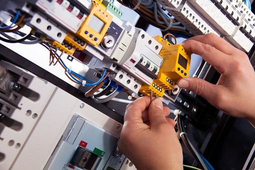 Controllo impianti elettrici Controllo impianti elettrici