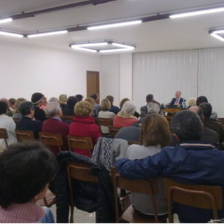 Imperia: grande partecipazione ieri sera per la conferenza del sociologo Massimo Introvigne