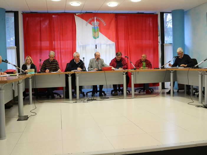 Vallecrosia: ultimo Consiglio comunale dell’Amministrazione Giordano, approvato all’unanimità l’odg per salvare l’Istituto Sant’Anna Vallecrosia: ultimo Consiglio comunale dell’Amministrazione Giordano, approvato all’unanimità l’odg per salvare l’Istituto Sant’Anna