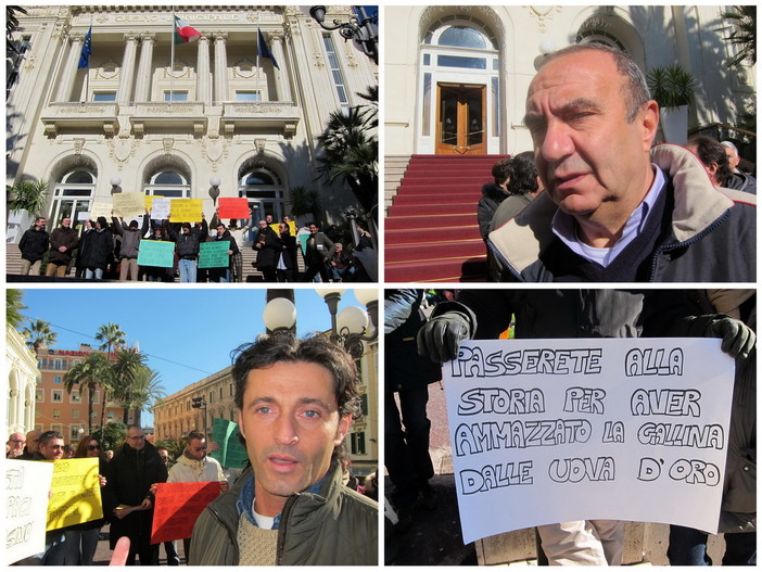 La protesta questa mattina davanti al Casinò