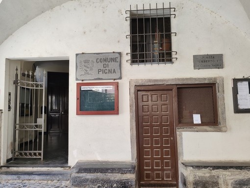 Pigna, la 'pratica Littardi' sbarca in consiglio comunale. Stefani: "Una richiesta della minoranza" Pigna, la 'pratica Littardi' sbarca in consiglio comunale. Stefani: "Una richiesta della minoranza"