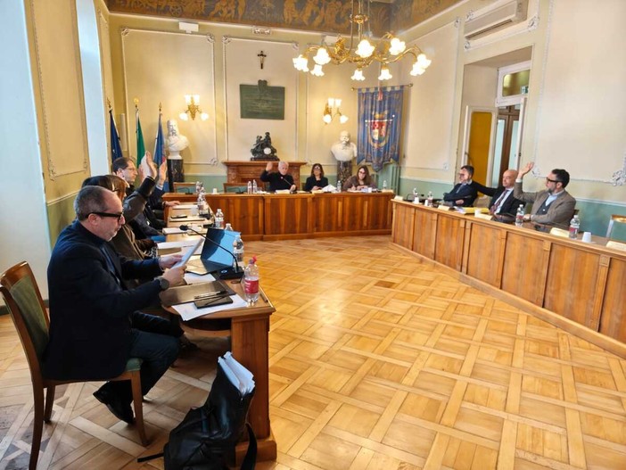 Il PD Imperia sostiene Cascino: avanzi di bilancio per scuole e strade, “servono investimenti strutturali” ora! Il PD Imperia sostiene Cascino: avanzi di bilancio per scuole e strade, “servono investimenti strutturali” ora!