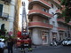 Sanremo: via Fratti chiusa al traffico dopo il crollo di alcuni calcinacci, intervento dei Vigili del Fuoco