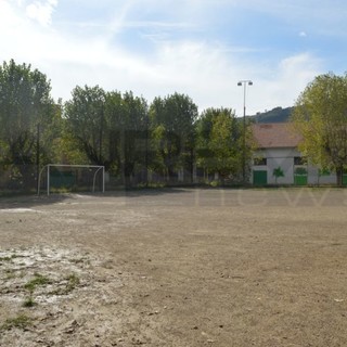 Taggia: un campo da calcio al posto delle ex Caserme Revelli, il Comune acquisisce l'area dal Demanio