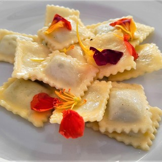 “Di fiore in fiore”: sabato 9 luglio una cena esclusiva del ristorante Cadò di Cosio d’Arroscia