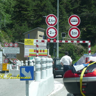 Frana blocca la SS 20 del colle di Tenda: stanotte chiusura della strada in entrambi i sensi Frana blocca la SS 20 del colle di Tenda: stanotte chiusura della strada in entrambi i sensi