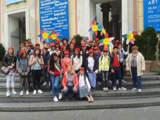 Imperia: il Consiglio Comunale dei Ragazzi a Genova per "Io partecipo 2016"