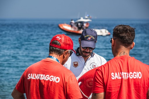 Al via l’Operazione “Mare e Laghi Sicuri 2025”: sicurezza in acqua con 3.000 uomini e 400 mezzi