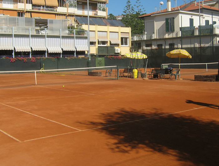 Bordighera: da domani scatta al Circolo Tennis il Torneo Giallo Serale 'Luisa e Tony D'Orsi'