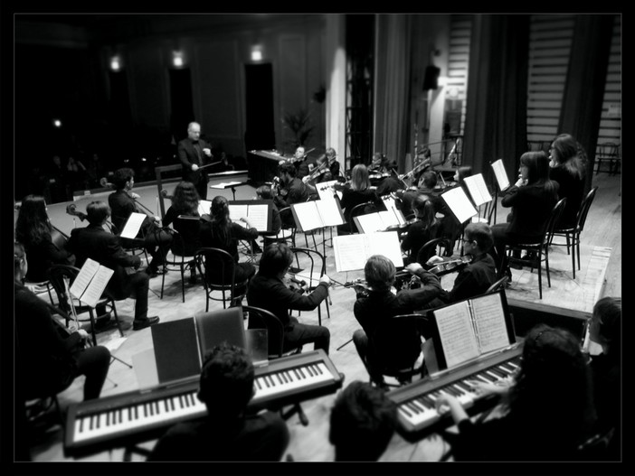 Vallecrosia: giovedì sera all'Auditorium di Maria Ausiliatrice il concerto dell'Orchestra Giovanile del Poennte Vallecrosia: giovedì sera all'Auditorium di Maria Ausiliatrice il concerto dell'Orchestra Giovanile del Poennte