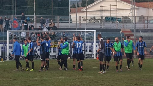 Vola l'Imperia: neroazzurri a +6 sul Sestri Levante Vola l'Imperia: neroazzurri a +6 sul Sestri Levante