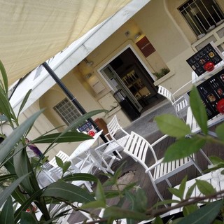 Al Casa Blanco di Bordighera il mese di Giugno finisce in bellezza con l'aperitivo musicale assieme a DJ Pyse e Walter Chiari