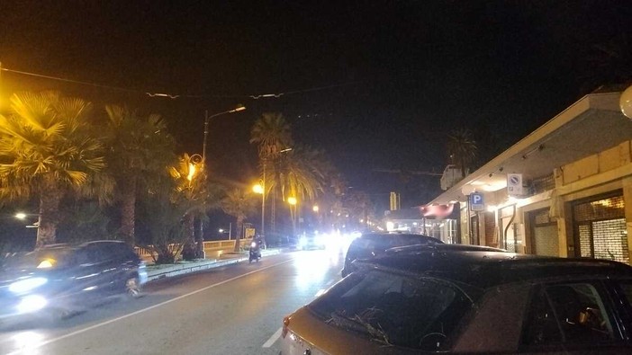 Sanremo, lavori di relamping anticipati in corso Imperatrice in vista del Festival