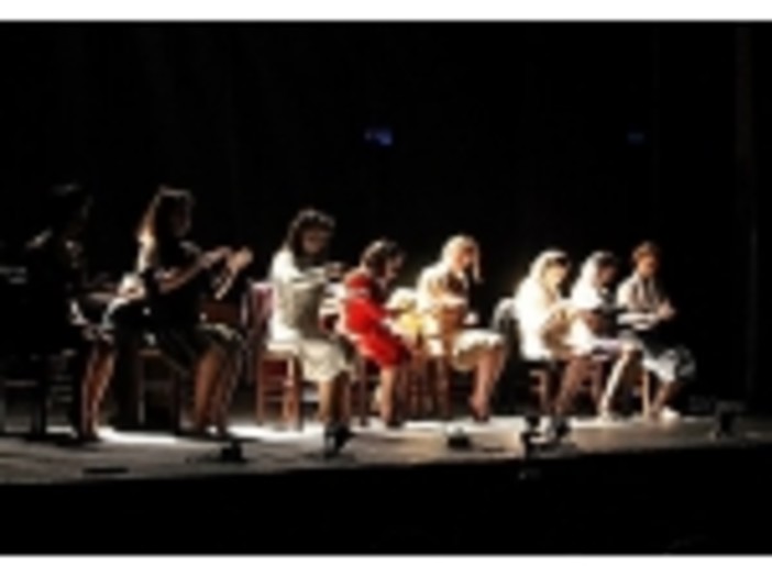 Bordighera: successo per lo spettacolo di Liber Theatrum ' Con i miei occhi' per la Giornata della Memoria Bordighera: successo per lo spettacolo di Liber Theatrum ' Con i miei occhi' per la Giornata della Memoria