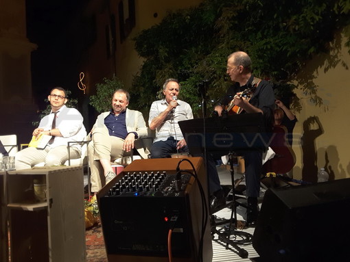 Cervo: il resoconto della serata finale del Premio Strega 2016 con la premiazione del vincitore Edoardo Albinati per il libro ‘La Scuola Cattolica’ Cervo: il resoconto della serata finale del Premio Strega 2016 con la premiazione del vincitore Edoardo Albinati per il libro ‘La Scuola Cattolica’