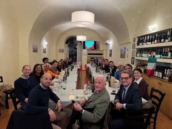 Cena ad Imperia del Coordinamento Provinciale di Forza Italia: confronto e auguri tra amministratori e istituzioni