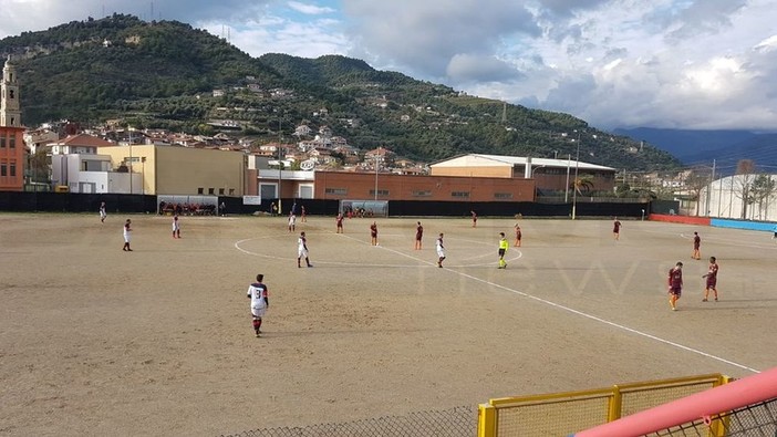 Camporosso: il comune partecipa al bando ‘Sport e Periferie’ per riqualificare il campo da calcio di via Kennedy, Gibelli “Vogliamo realizzare il manto in erba sintetica”
