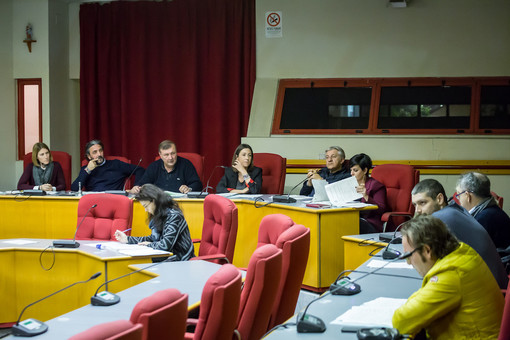 Taggia: il Consiglio Comunale ha approvato all'unanimità l'introduzione delle consulte, aprendole anche ad associazioni e categorie Taggia: il Consiglio Comunale ha approvato all'unanimità l'introduzione delle consulte, aprendole anche ad associazioni e categorie
