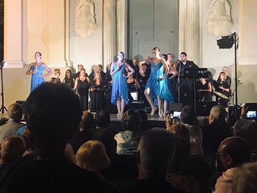 Sanremo: grande partecipazione ieri sera per il Concerto lirico in onore della Madonna della Costa (foto) Sanremo: grande partecipazione ieri sera per il Concerto lirico in onore della Madonna della Costa (foto)