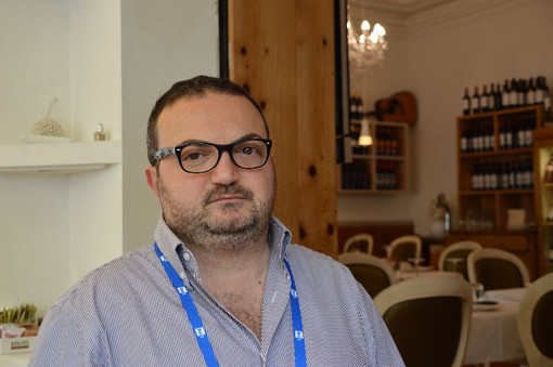 “Il Festival a tavola”: a partire da domani appuntamento tutti i giorni con la diretta Facebook di Corrado Gentile e i suoi ospiti per parlare di canzoni e buon cibo “Il Festival a tavola”: a partire da domani appuntamento tutti i giorni con la diretta Facebook di Corrado Gentile e i suoi ospiti per parlare di canzoni e buon cibo