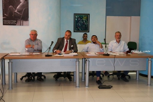 L’opposizione ringrazia il Sindaco: “Per lui molto importante il nostro contributo ma toglie la parola agli Assessori”