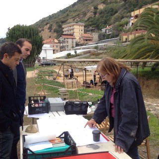 Ventimiglia: scuole in visita agli scavi archeologici di Nervia, era presente anche l'amministrazione