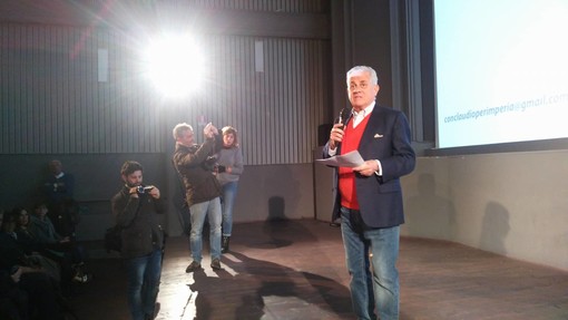 Elezioni comunali a Imperia: Claudio Scajola sul simbolo concesso a sostegno di Lanteri: "Il contentino di un surrogato. Le patacche qui non contano" (Foto e Video) Elezioni comunali a Imperia: Claudio Scajola sul simbolo concesso a sostegno di Lanteri: "Il contentino di un surrogato. Le patacche qui non contano" (Foto e Video)