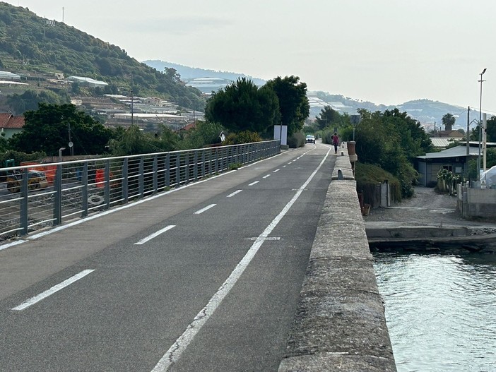 Chiusura del ponte sull'Argentina, 'Progettiamo il futuro' richiede la convocazione urgente del consiglio comunale di Taggia