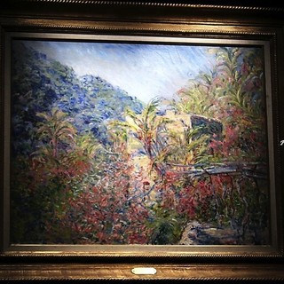 Il dietro le quinte del trasporto di opere di artisti minori che saranno esposte nella mostra su Claude Monet alla Residenza della Regina Margherita a Bordighera
