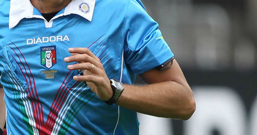 Calcio: aumentano le pene nei casi di aggressioni agli arbitri, la squalifica minima sarà di un anno Calcio: aumentano le pene nei casi di aggressioni agli arbitri, la squalifica minima sarà di un anno