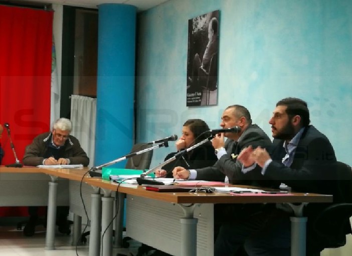 Vallecrosia: “No alla sicurezza in città”, l'affondo dei consiglieri di minoranza contro l'Amministrazione dopo l'ultimo Consiglio comunale Vallecrosia: “No alla sicurezza in città”, l'affondo dei consiglieri di minoranza contro l'Amministrazione dopo l'ultimo Consiglio comunale
