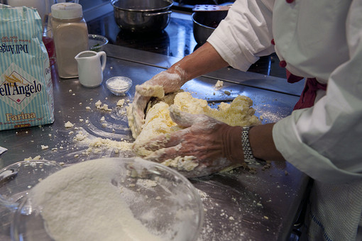 Imperia: venerdì prossimo un corso di cucina 'burger' all'Emporio della Fratelli Carli