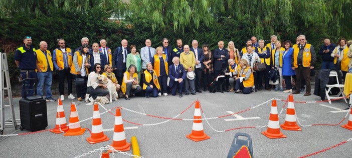 Santo Stefano al Mare, grande successo per la manifestazione "Un cane per la vista e per la vita" Santo Stefano al Mare, grande successo per la manifestazione "Un cane per la vista e per la vita"