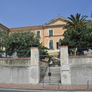 Imperia, passaggio tra 'Il faggio' e la 'Kursana' alla Casa di riposo, garantiti i contratti a 38 ore: i lavoratori soddisfatti