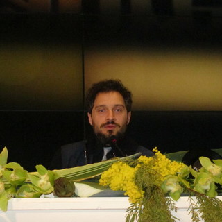 Festival: "A Sanremo manca la musica indipendente" frecciatina di Claudio Santamaria. "La Rai? più slegata dalla politica" Festival: "A Sanremo manca la musica indipendente" frecciatina di Claudio Santamaria. "La Rai? più slegata dalla politica"