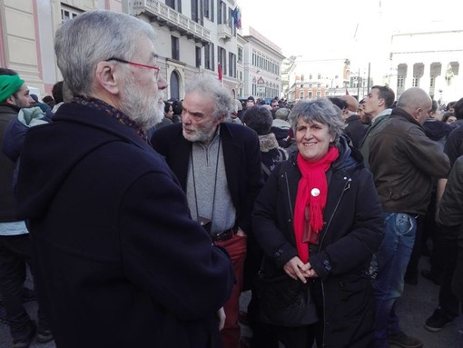 L'esponente imperiese Carla Nattero alla manifestazione di Liberi e Uguali a Genova