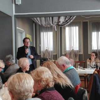 Imperia: cena sociale per la Festa della Donna al Carpe Diem. Volpe "L'attenzione sulle madri e sulle nonne" (foto)