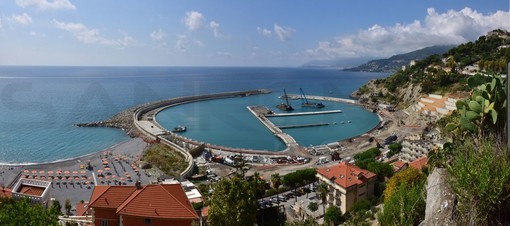 Ventimiglia: controlli dei Carabinieri e dell'Ispettorato del Lavoro al cantiere di 'Cala del Forte'