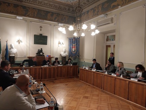 Dirigente della Provincia estromessa da tutti gli incarichi da Scajola per "gravi inadempienze" (video)